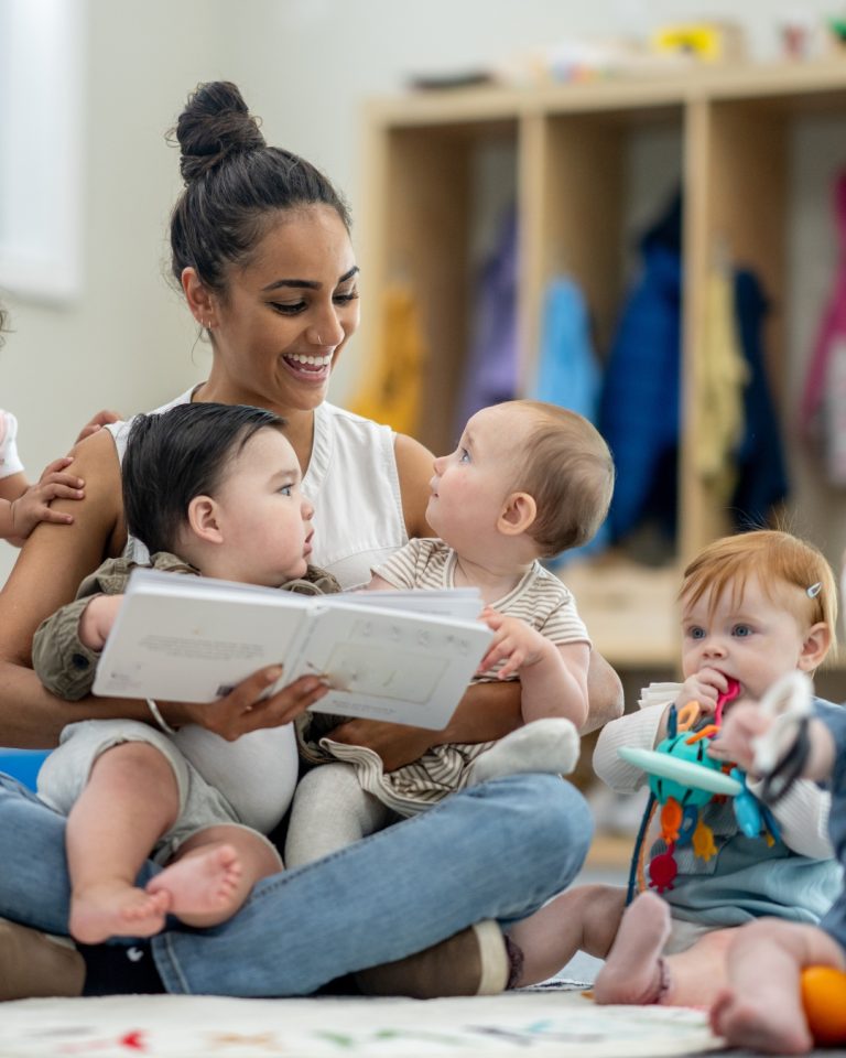 Titre Professionnel IEPE : Le Diplôme Clé pour Travailler dans la Petite Enfance